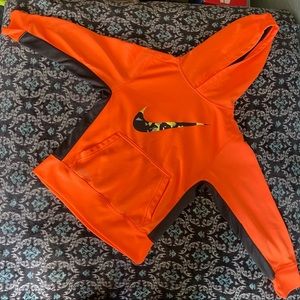 Nike thermal fit hoodie size small